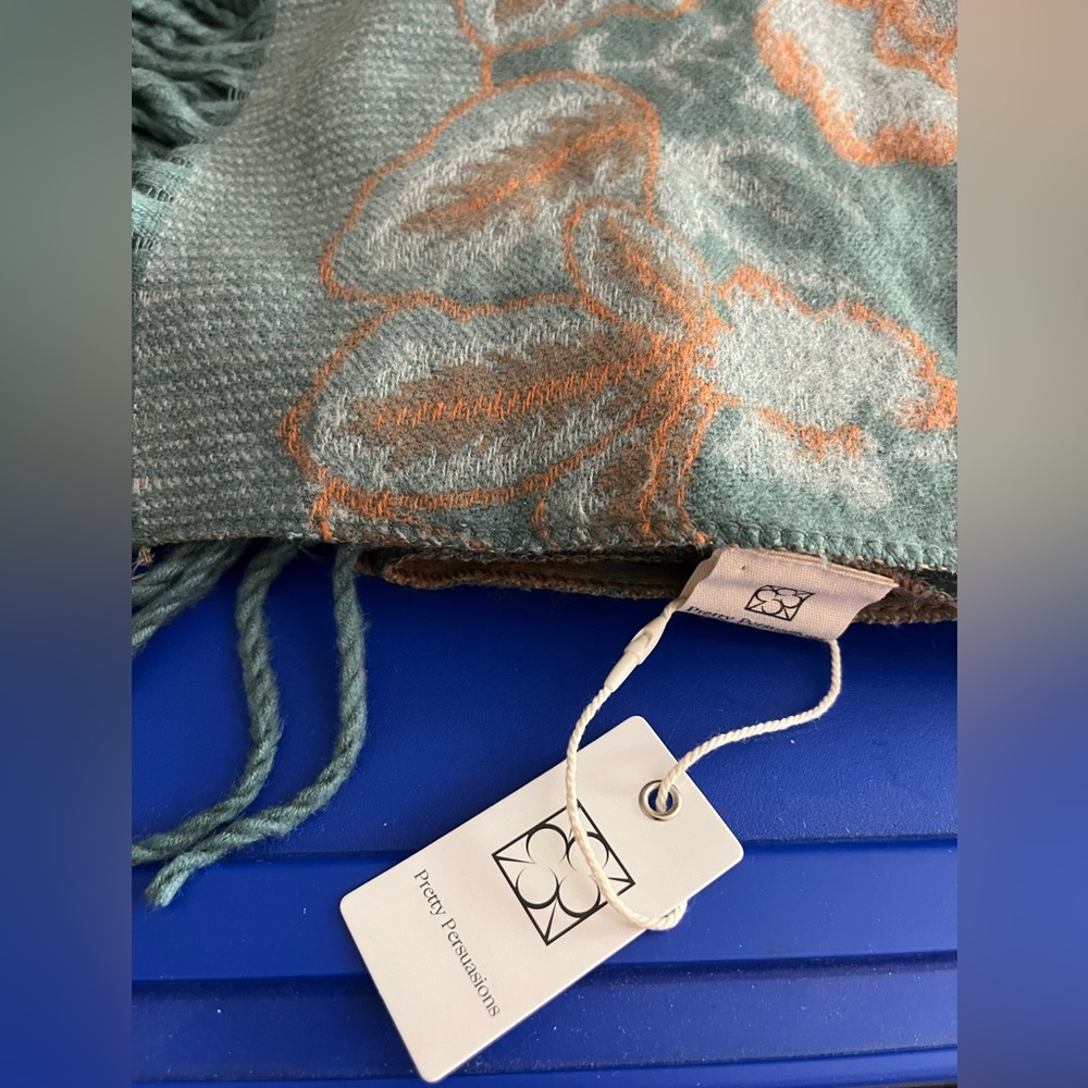 Pretty Persuasion pashmina